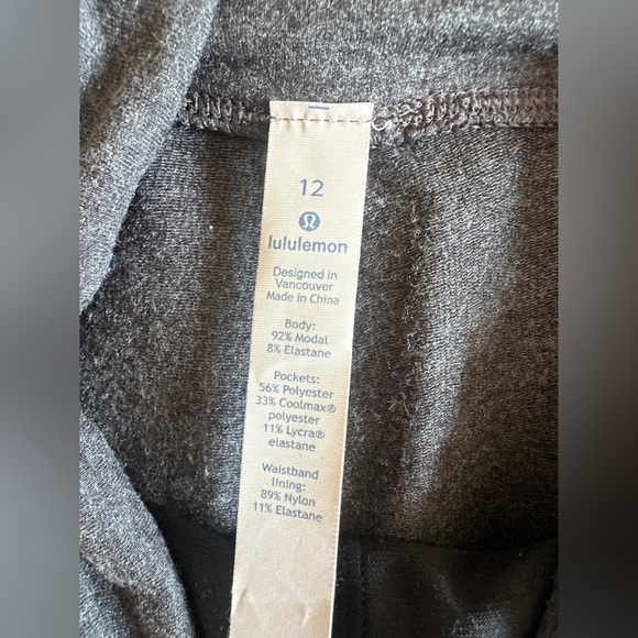 Pre loved Lululemon Lululemon Take It Easy Pants Sz 12 - Picture 3 of 7